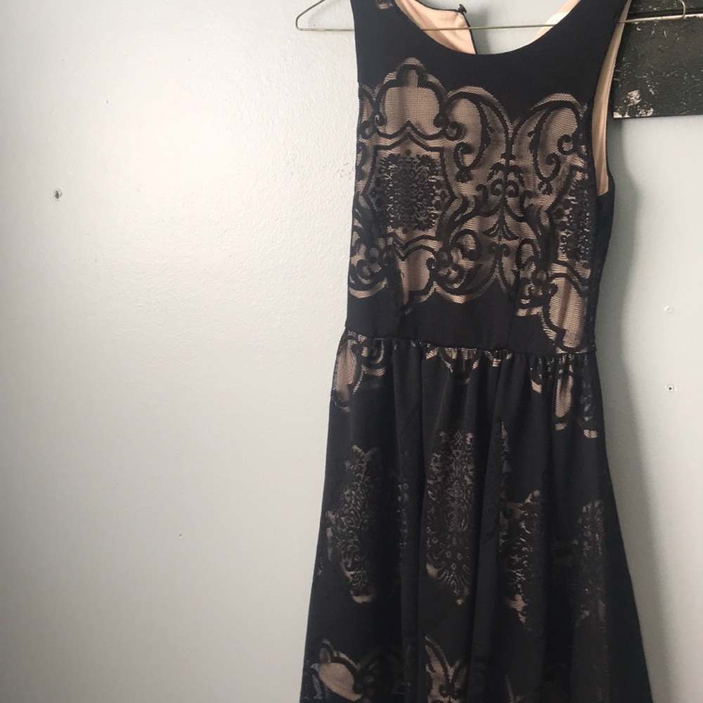Gorgeous night on the town dress.
